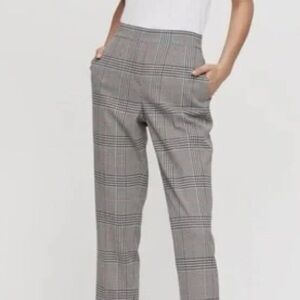 Babaton Women's Gray Plaid Cropped Pants